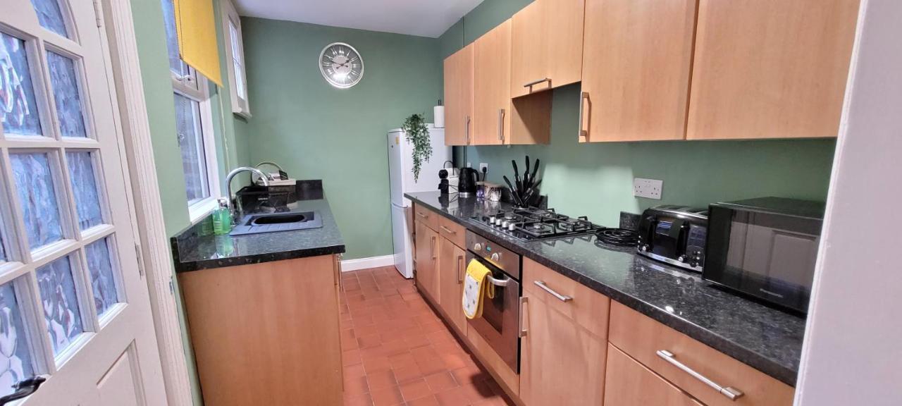 Hartoft St - 2 Bed Near River York Esterno foto