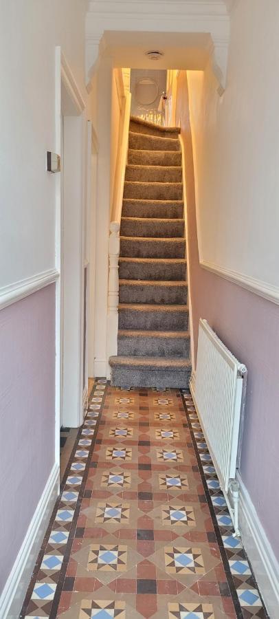 Hartoft St - 2 Bed Near River York Esterno foto